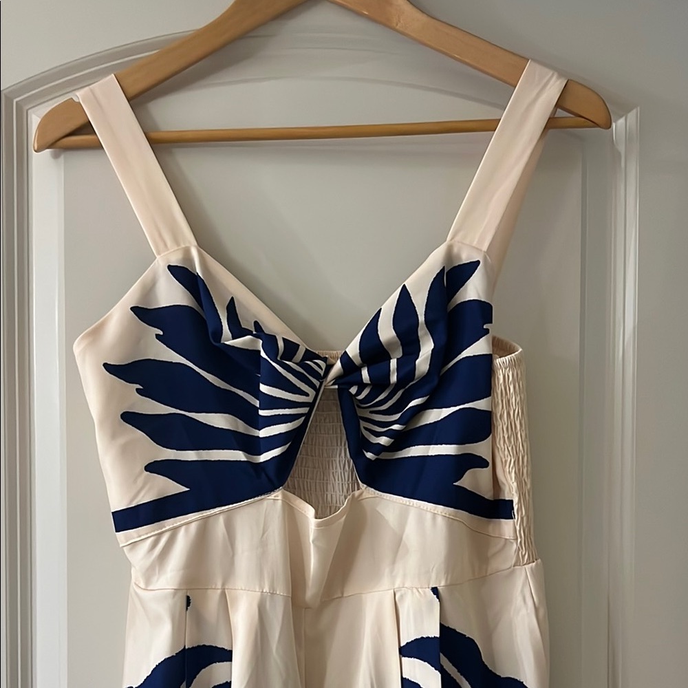 Elegant Cream and Blue romper from SHEIN - Picture 3 of 4